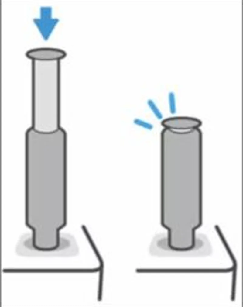Опускание поршня Toner Reload Kit до щелчка